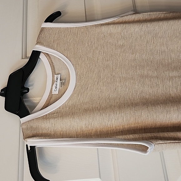 Calvin Klein maxi dress worn once for photo Size M soft luxurious fabric - Picture 2 of 3